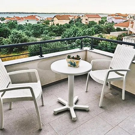 Salis Apartment *